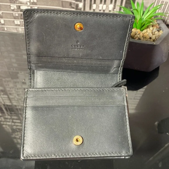 Authentic Gucci GG 🐝Supreme Bee Wallet - Picture 14 of 17